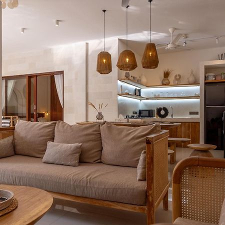 Turan Casa Auri Seminyak Villa Eksteriør bilde